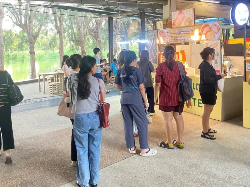 b2b-oem-bakery-partner-booth-royal-sweet